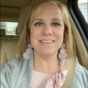 Meet your Posher, Melissa